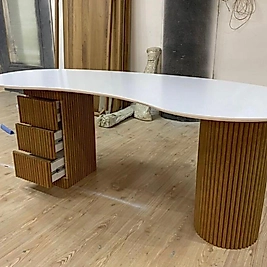 CHITA OFİS MASASI-CEVİZ-BEYAZ